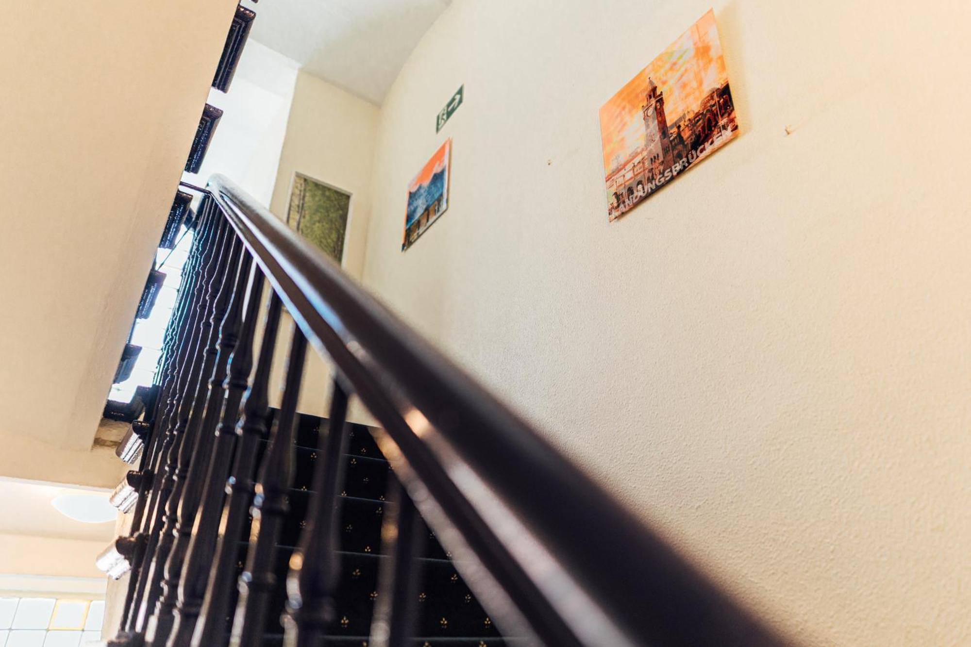 Hotel Commerz Hamburg Dış mekan fotoğraf